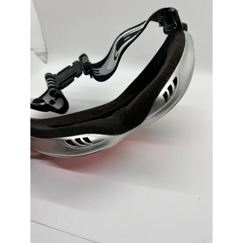 Bolle Ski Snowboard Goggles Silver Black‎ Strap AS IS Lens Damage